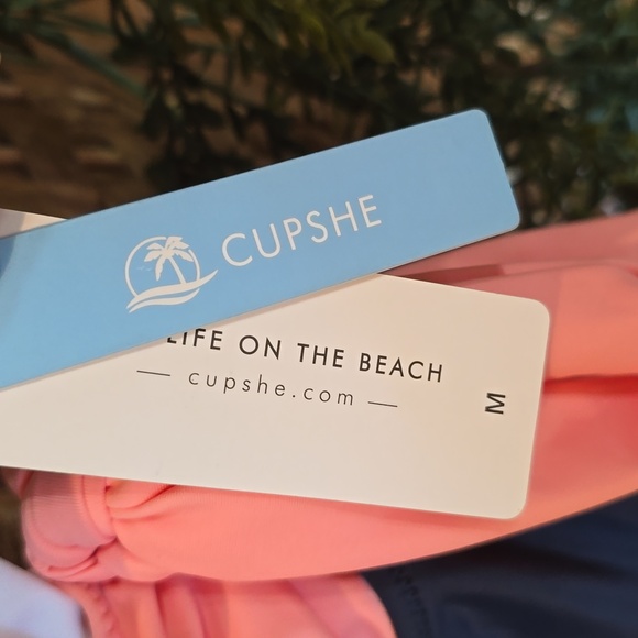 Cupshe Colorblock One Piece Swimsuit Womens Size Medium - Picture 8 of 9